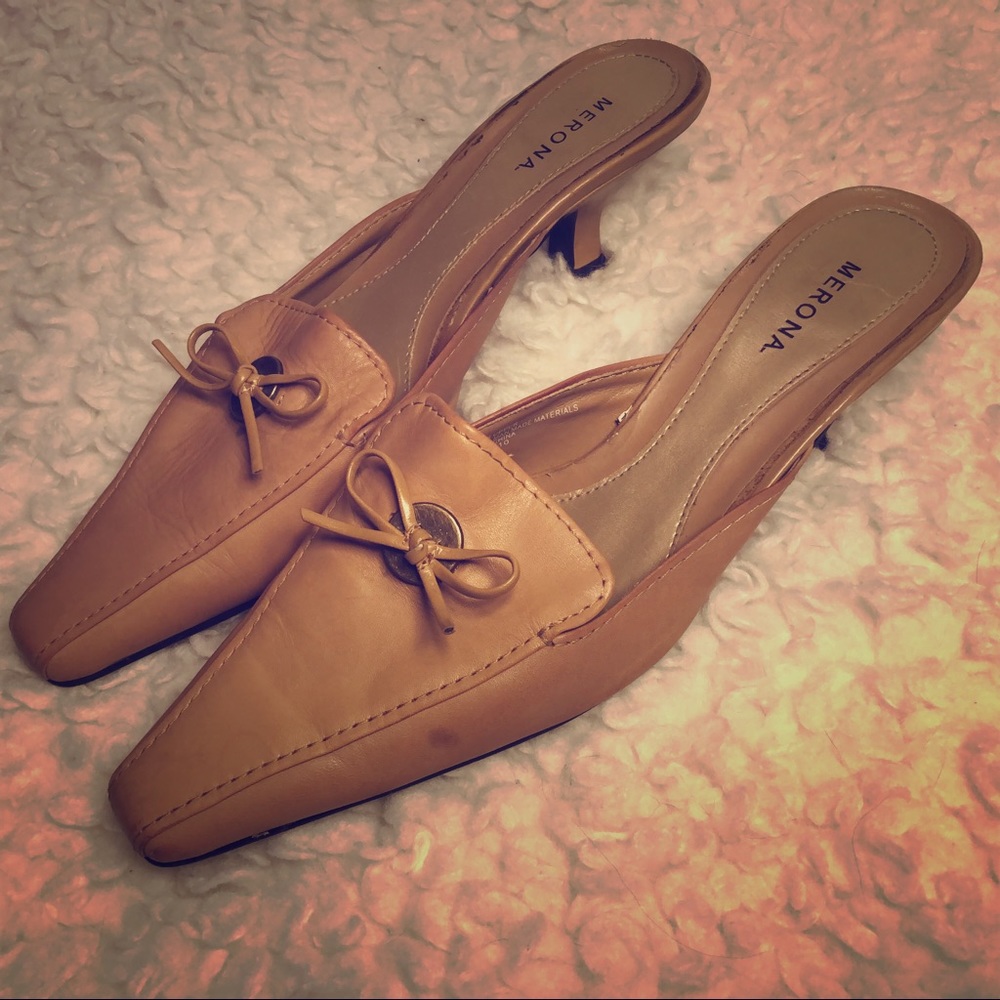 2/ $15 GU Merona Beige square toe Mule
